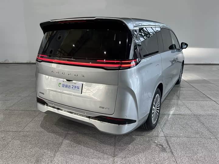 BAIC Arcfox Wendao V9, 2026 — фото 7 из 9