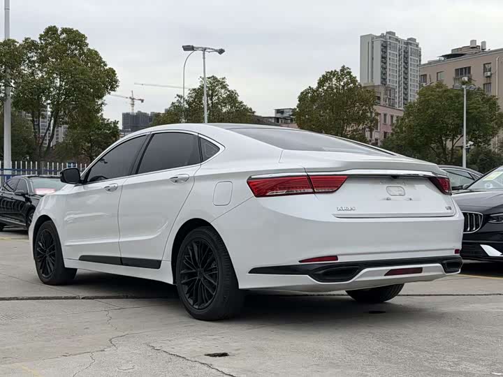 Geely Emgrand GT, 2022 — фото 4 из 9