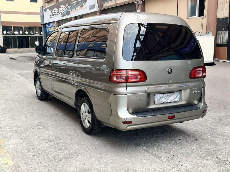 Dongfeng Forthing Lingzhi M5, 2022 — фото 4 из 10