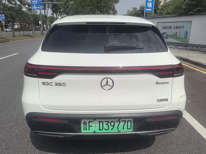 Mercedes-Benz EQC, 2021 — фото 6 из 9