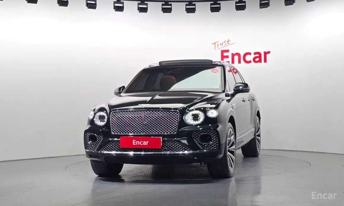 Bentley Bentayga, 2023 — фото 3 из 12