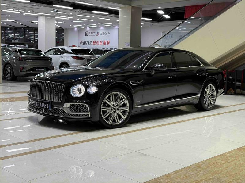 Bentley Flying Spur, 2022 — купить в Самаре под ключ