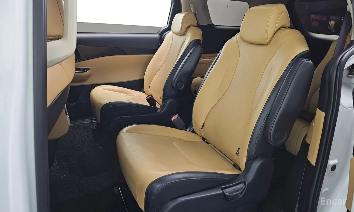 Kia Carnival, 2022 — фото 12 из 12