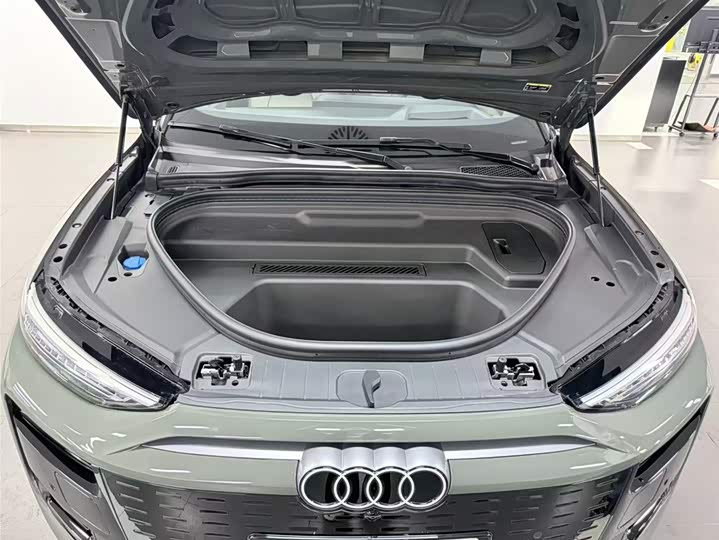 Audi Q6L e-tron Sportback, 2025 — фото 9 из 9