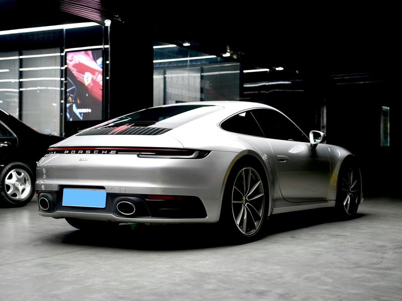 Porsche 911, 2022 — фото 6 из 11