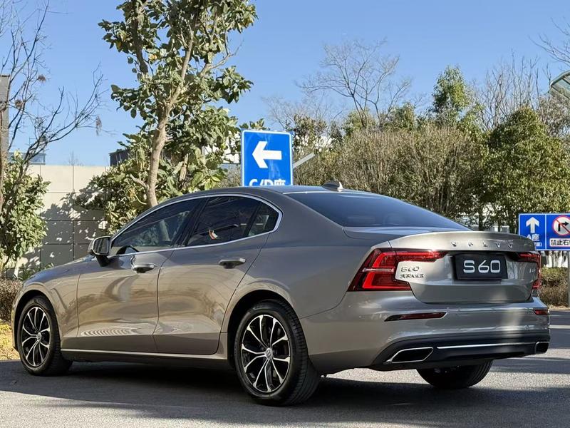 Volvo S60, 2021 — фото 4 из 12