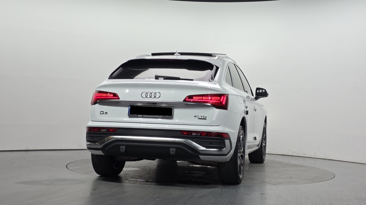 Audi Q5, 2022 — фото 4 из 12