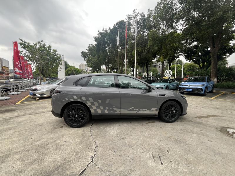 Leapmotor Lafa5, 2025 — фото 4 из 10