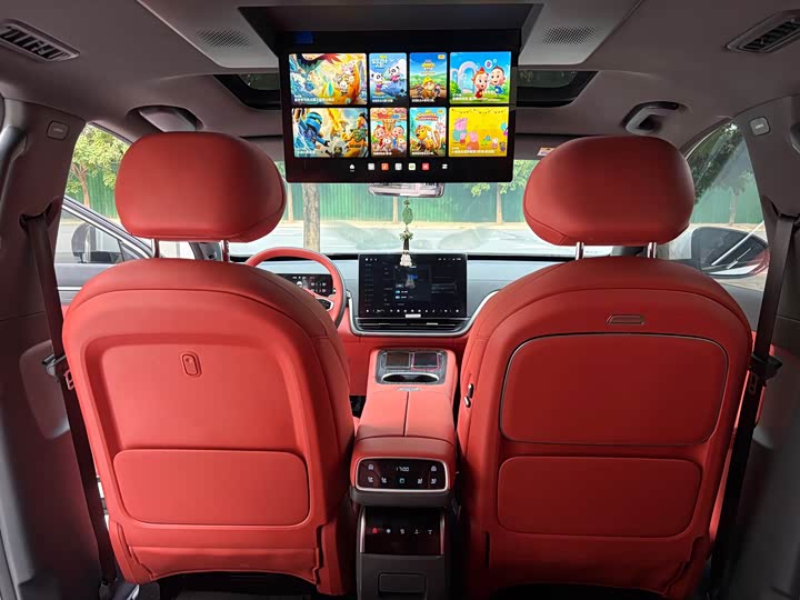 Dongfeng Yipai eπ 008, 2024 — фото 5 из 9