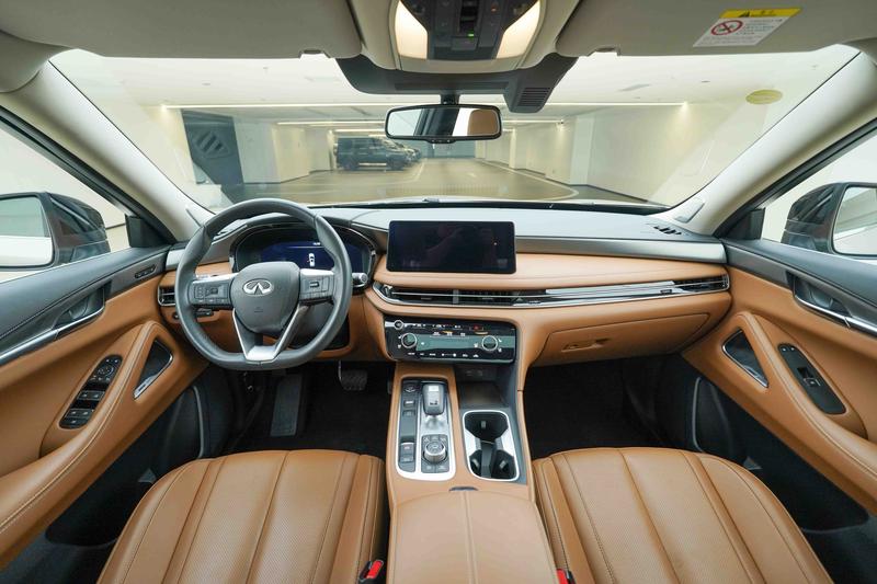 Infiniti QX60, 2024 — фото 8 из 12