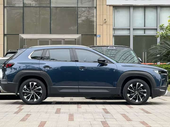 Mazda CX-50, 2023 — фото 5 из 7