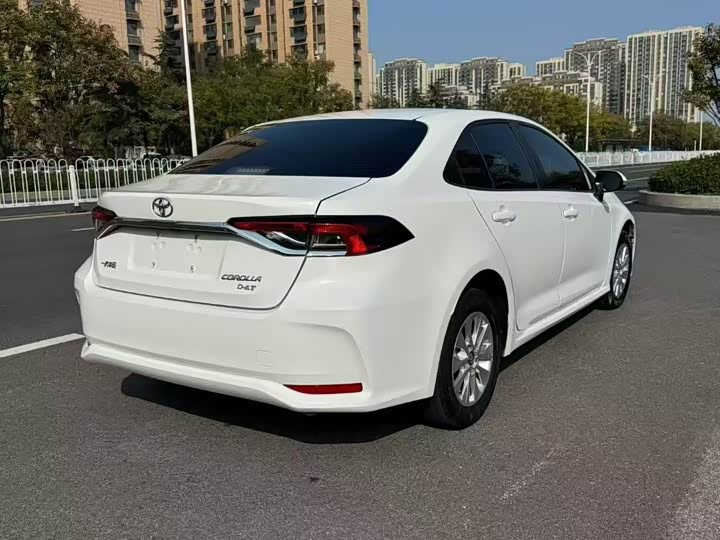 Toyota Corolla, 2022 — фото 9 из 9