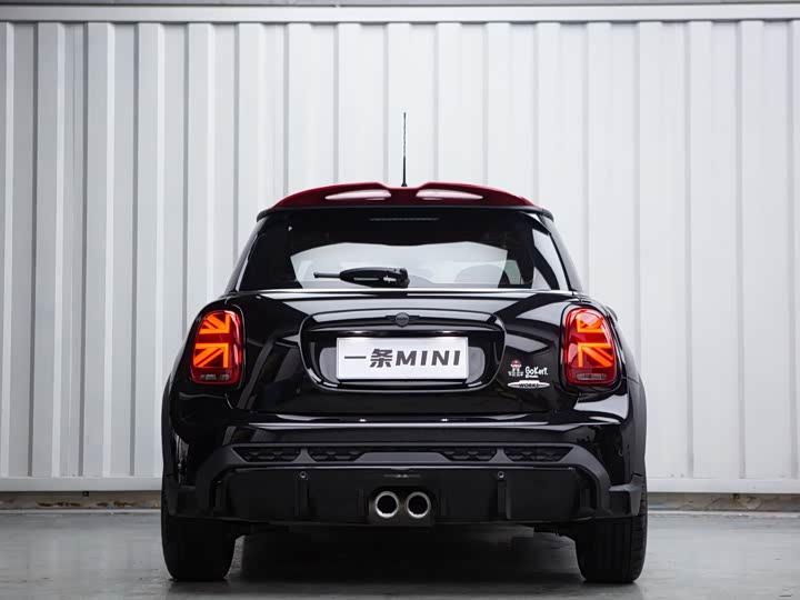 Mini Mini JCW, 2022 — фото 6 из 9