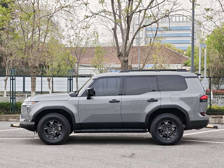Lexus GX, 2024 — фото 7 из 9