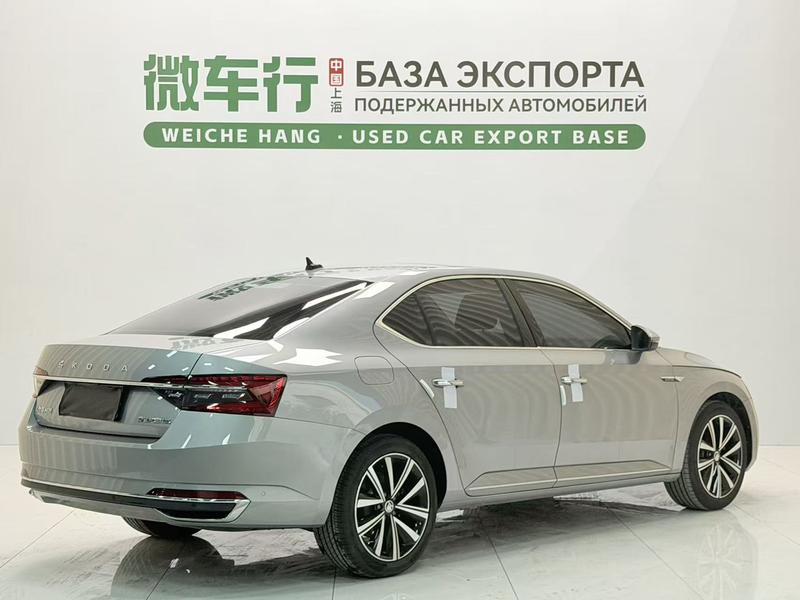Skoda Superb, 2024 — фото 6 из 12