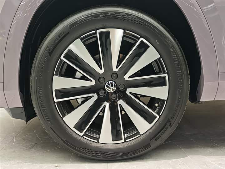 Volkswagen Teramont Pro, 2025 — фото 4 из 9