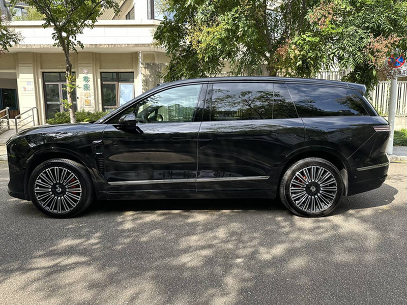 Nio ES8, 2025 — фото 4 из 11
