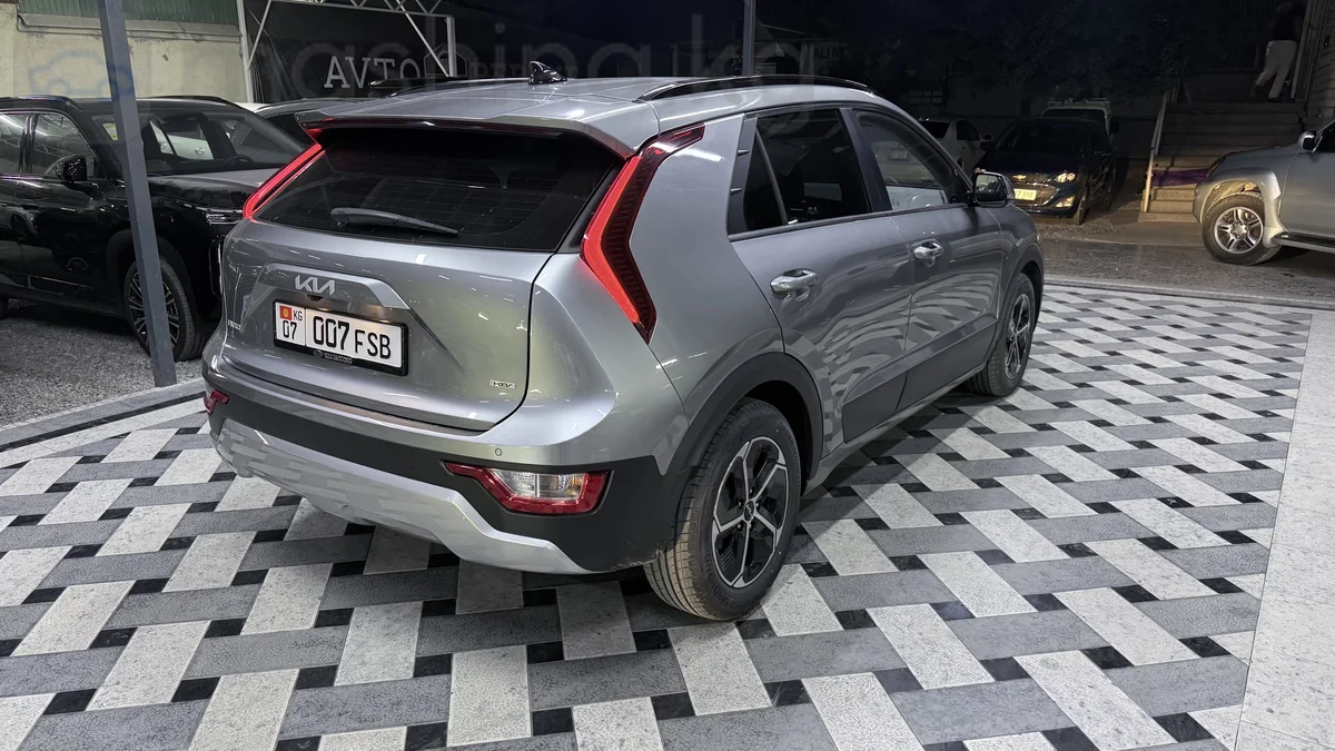 Kia Niro, 2022 — фото 3 из 12
