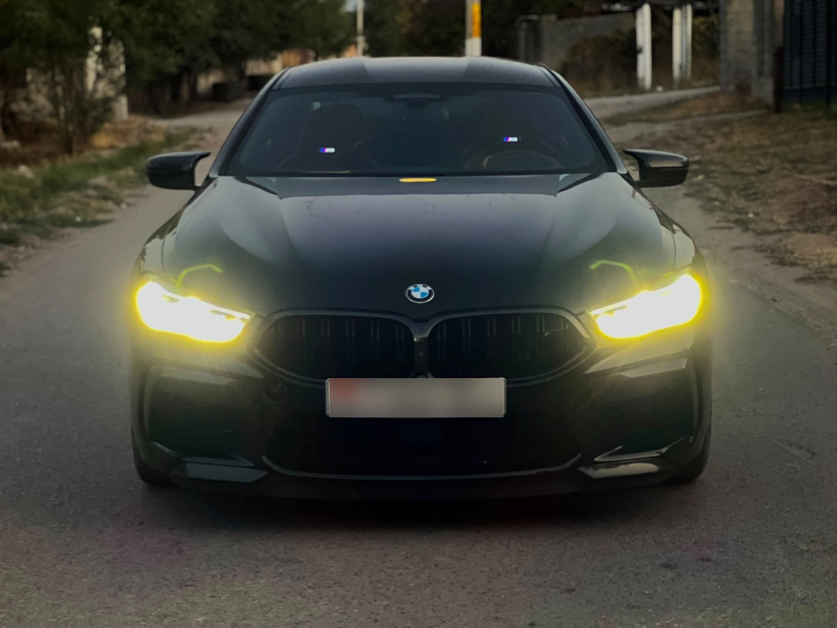 BMW M8, 2022 — фото 2 из 11