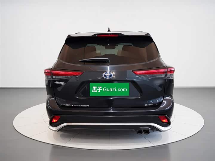 Toyota Crown Kluger, 2022 — фото 6 из 9