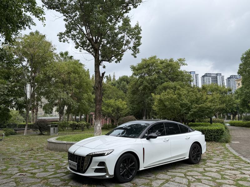 Hongqi H6, 2023 — купить в Санкт-Петербурге под ключ
