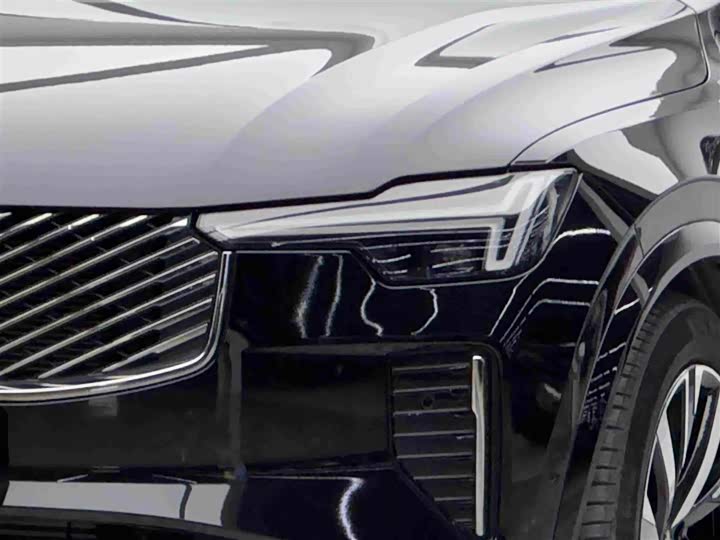 Volvo XC90 Hybrid, 2024 — фото 3 из 9