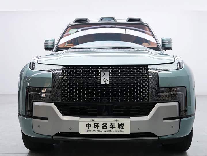 BYD Yangwang U8, 2024 — фото 4 из 9