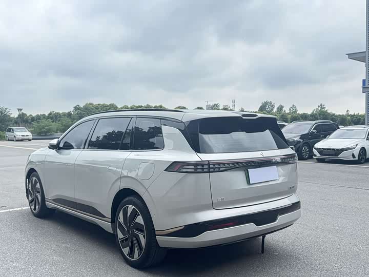 Dongfeng Yipai eπ 008, 2024 — фото 7 из 9