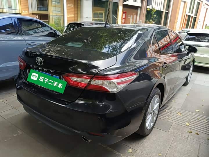 Toyota Camry, 2023 — фото 7 из 9