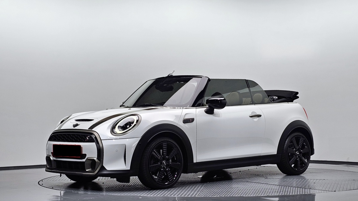 Mini Cooper Convertible, 2023 — купить в Санкт-Петербурге под ключ