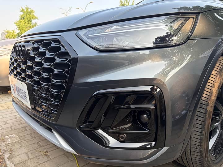 Audi Q5L Sportback, 2021 — фото 8 из 9