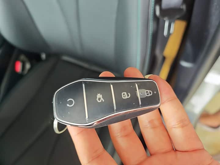 BYD Seal 05 DM-i Hybrid, 2025 — фото 9 из 9