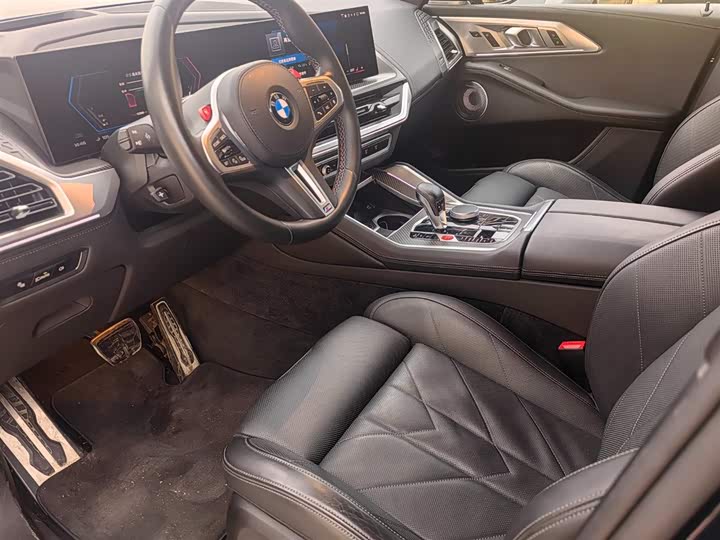 BMW XM, 2025 — фото 8 из 9