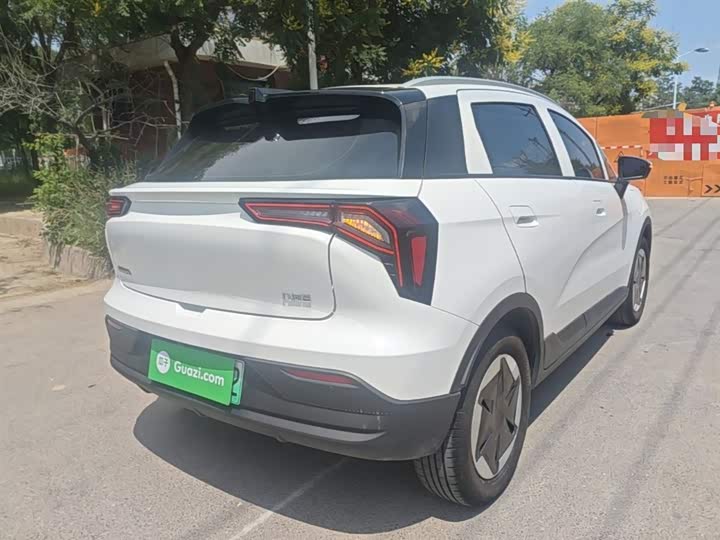 Geely Geometry E Firefly, 2023 — фото 7 из 9