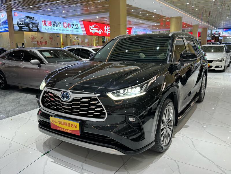 Toyota Highlander, 2021 — купить в Саратове под ключ