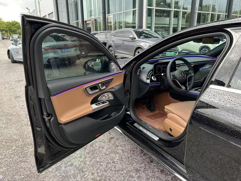 Mercedes-Benz E-Class, 2026 — фото 12 из 12