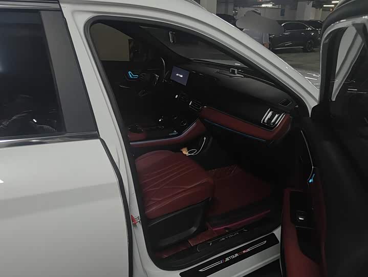 Jetour X70 Plus, 2024 — фото 8 из 9