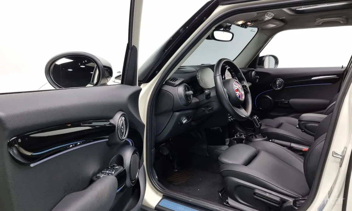 Mini Cooper, 2021 — фото 11 из 12