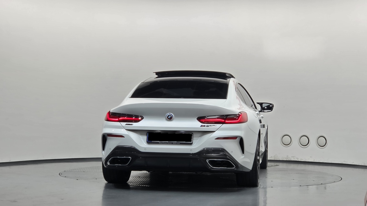 BMW 8 Series, 2023 — фото 4 из 12