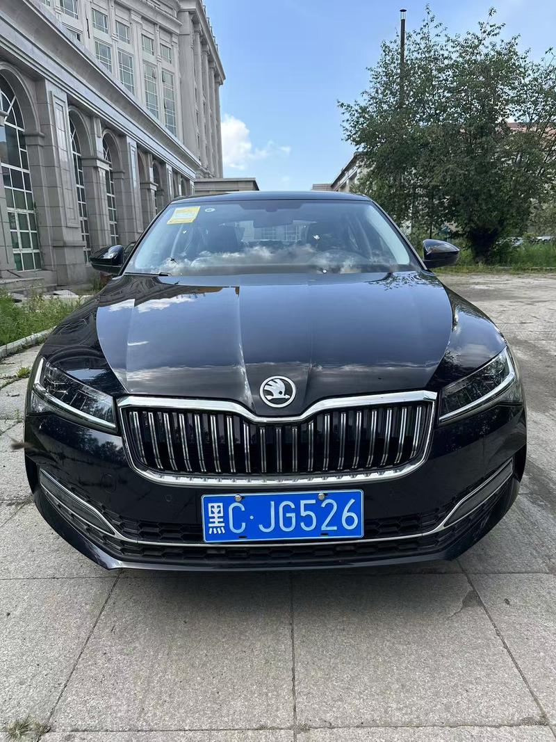 Skoda Superb, 2025 — фото 2 из 12