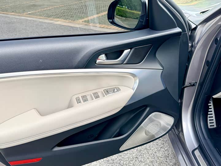Genesis G70, 2022 — фото 8 из 9