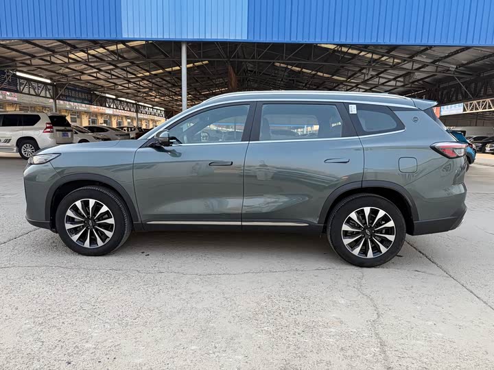 Chery Tiggo 8 Plus, 2024 — фото 3 из 9