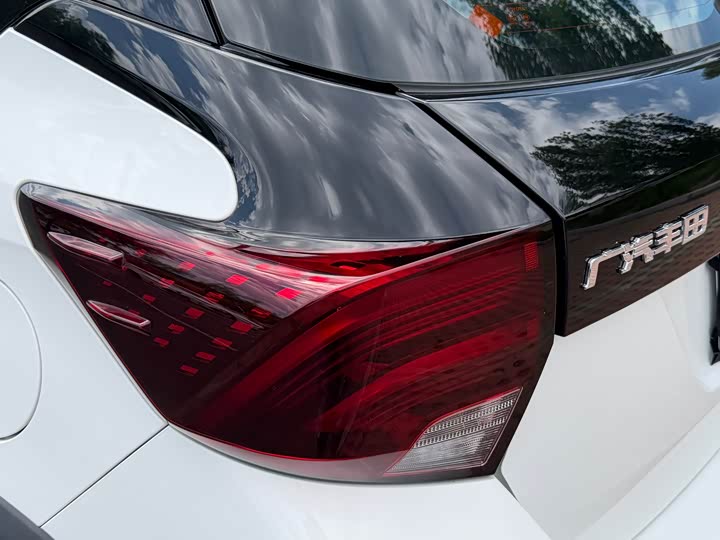 Toyota Yaris L Hatchback, 2022 — фото 7 из 9