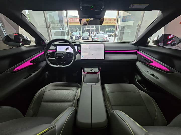 Lynk & Co 08 EM-P Hybrid, 2023 — фото 4 из 9