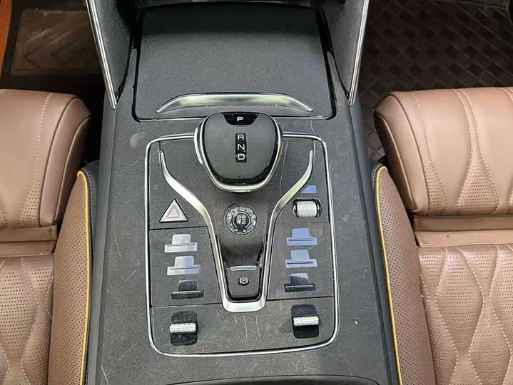 BYD Tang Hybrid/EV, 2021 — фото 9 из 9