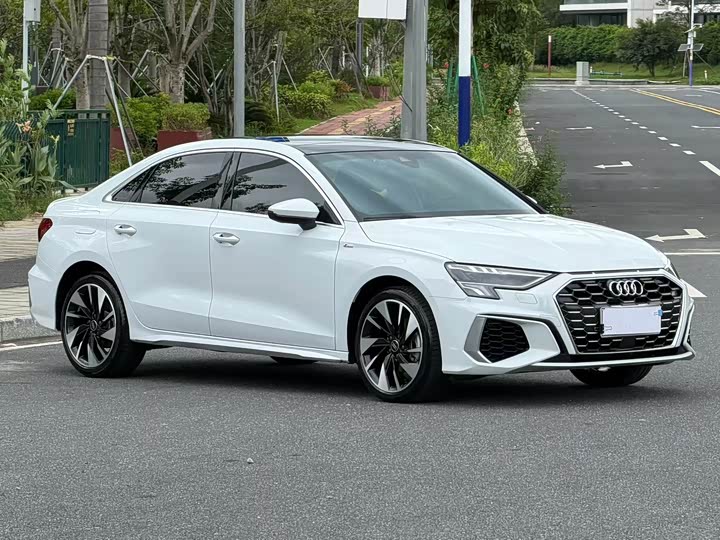 Audi A3, 2024 — фото 3 из 9