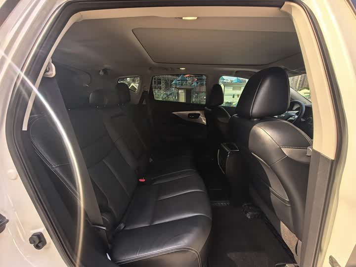 Nissan Murano, 2023 — фото 9 из 9