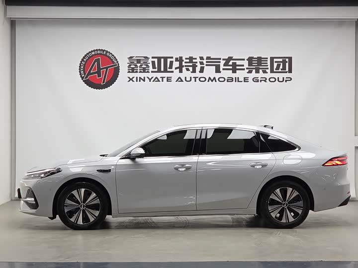 Geely Galaxy A7, 2025 — фото 2 из 9