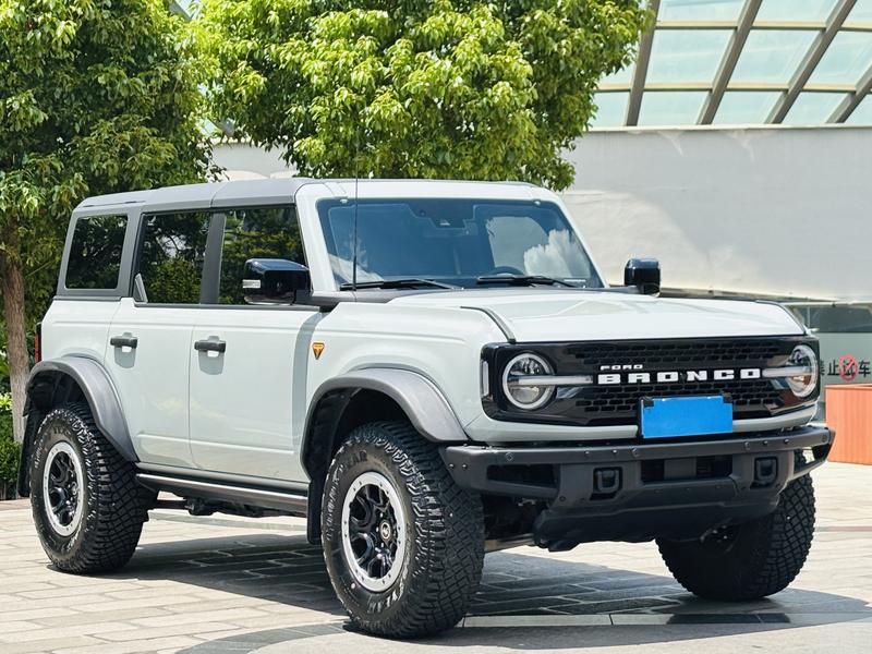 Ford Bronco, 2024 — фото 3 из 12
