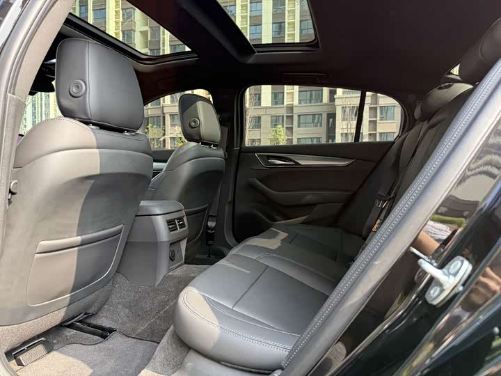 Cadillac CT5, 2025 — фото 5 из 9